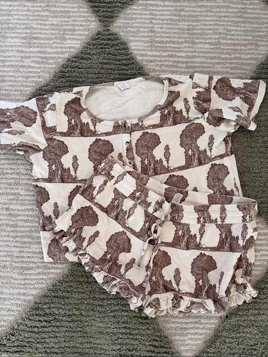 kate quinn Other - kate quinn Cream and Brown Tree-Print Lounge Set